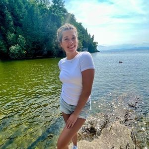 Meet your Posher, Emerson